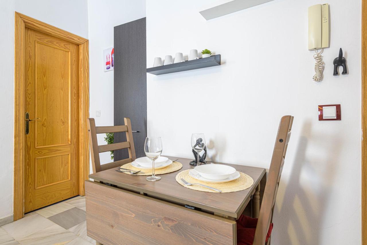 Wintowinrentals Coqueto Apartamento En El Centro De Málaga Kültér fotó
