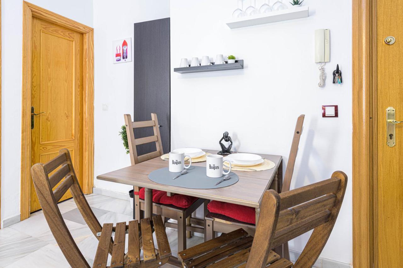 Wintowinrentals Coqueto Apartamento En El Centro De Málaga Kültér fotó